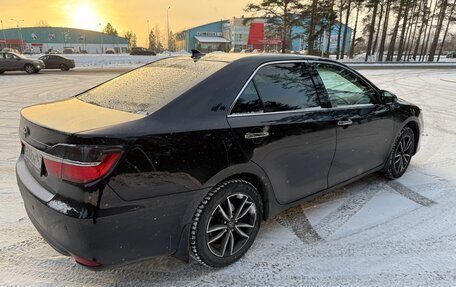 Toyota Camry, 2018 год, 2 300 000 рублей, 6 фотография