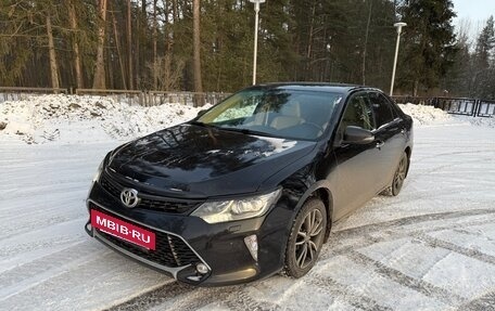 Toyota Camry, 2018 год, 2 300 000 рублей, 4 фотография