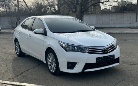 Toyota Corolla, 2013 год, 1 570 000 рублей, 2 фотография