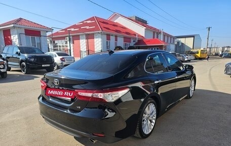 Toyota Camry, 2020 год, 3 800 000 рублей, 12 фотография