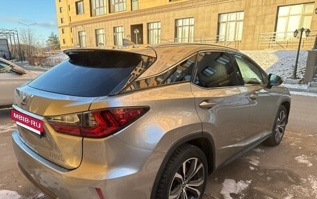 Lexus RX IV рестайлинг, 2019 год, 5 000 000 рублей, 6 фотография