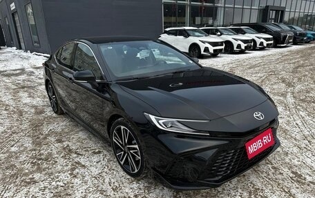 Toyota Camry, 2024 год, 3 950 000 рублей, 1 фотография