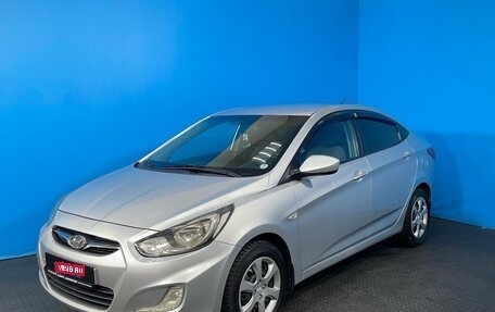 Hyundai Solaris II рестайлинг, 2013 год, 965 000 рублей, 1 фотография