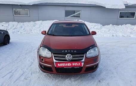 Volkswagen Jetta VI, 2010 год, 705 000 рублей, 2 фотография