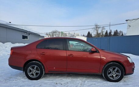 Volkswagen Jetta VI, 2010 год, 705 000 рублей, 5 фотография