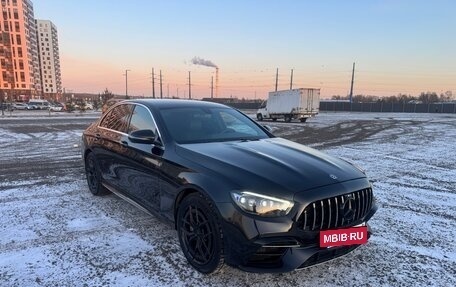 Mercedes-Benz E-Класс, 2019 год, 4 050 000 рублей, 6 фотография