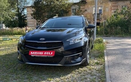 KIA XCeed I, 2021 год, 2 400 000 рублей, 2 фотография