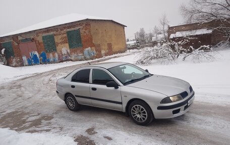 Mitsubishi Carisma I, 2003 год, 300 000 рублей, 1 фотография