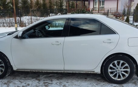 Toyota Camry, 2014 год, 1 300 000 рублей, 4 фотография