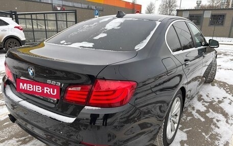 BMW 5 серия, 2011 год, 1 700 000 рублей, 4 фотография