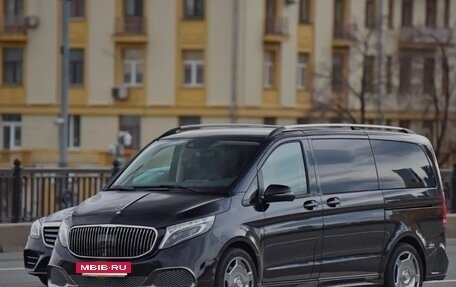 Mercedes-Benz V-Класс, 2022 год, 13 900 000 рублей, 4 фотография