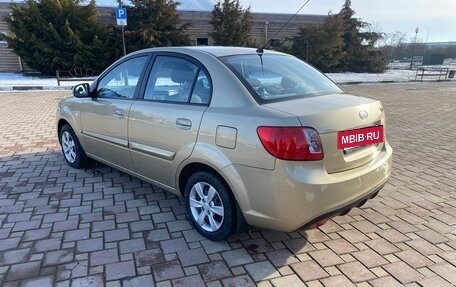 KIA Rio II, 2009 год, 705 000 рублей, 3 фотография