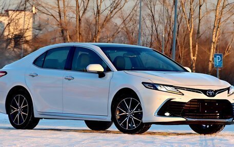 Toyota Camry, 2021 год, 2 750 000 рублей, 1 фотография