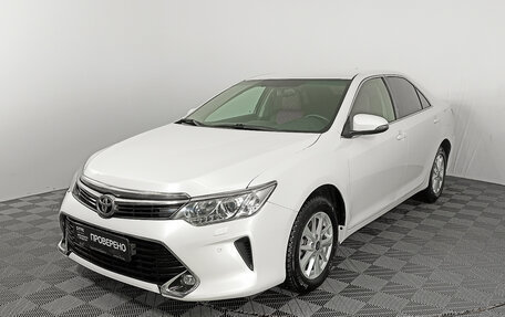 Toyota Camry, 2017 год, 2 319 000 рублей, 5 фотография