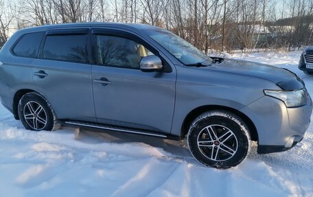 Mitsubishi Outlander III рестайлинг 3, 2012 год, 1 260 000 рублей, 1 фотография