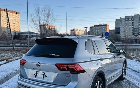 Volkswagen Tiguan II, 2022 год, 3 100 000 рублей, 3 фотография