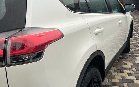 Toyota RAV4, 2017 год, 2 900 000 рублей, 4 фотография