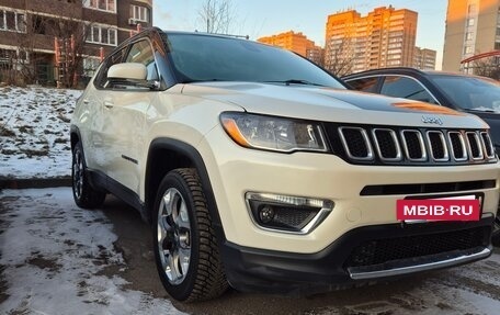 Jeep Compass II, 2019 год, 2 400 000 рублей, 2 фотография