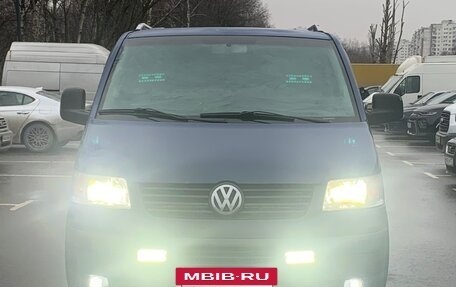 Volkswagen Transporter T5 рестайлинг, 2005 год, 1 080 000 рублей, 11 фотография