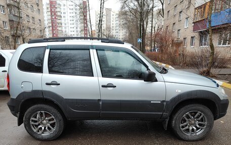 Chevrolet Niva I рестайлинг, 2018 год, 880 000 рублей, 15 фотография