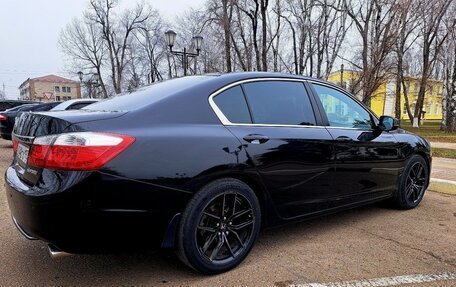 Honda Accord IX рестайлинг, 2013 год, 1 650 000 рублей, 2 фотография