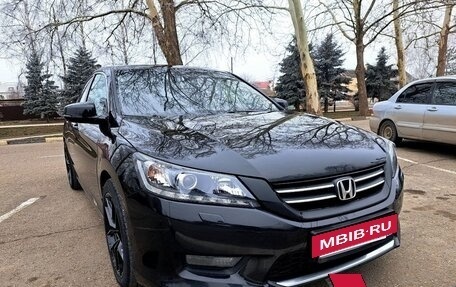 Honda Accord IX рестайлинг, 2013 год, 1 650 000 рублей, 3 фотография