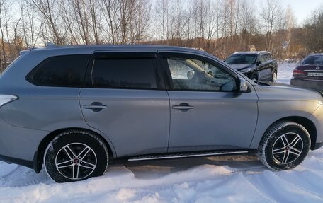 Mitsubishi Outlander III рестайлинг 3, 2012 год, 1 260 000 рублей, 4 фотография