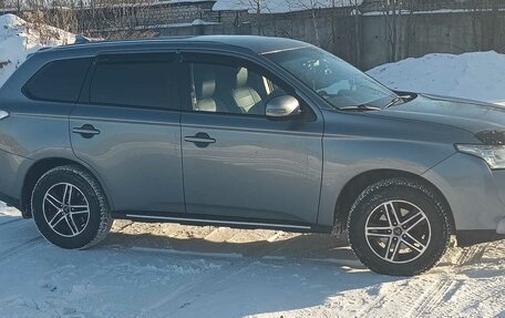 Mitsubishi Outlander III рестайлинг 3, 2012 год, 1 260 000 рублей, 8 фотография