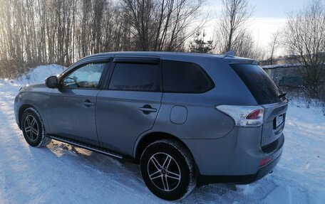 Mitsubishi Outlander III рестайлинг 3, 2012 год, 1 260 000 рублей, 12 фотография