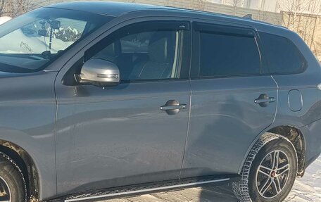 Mitsubishi Outlander III рестайлинг 3, 2012 год, 1 260 000 рублей, 14 фотография