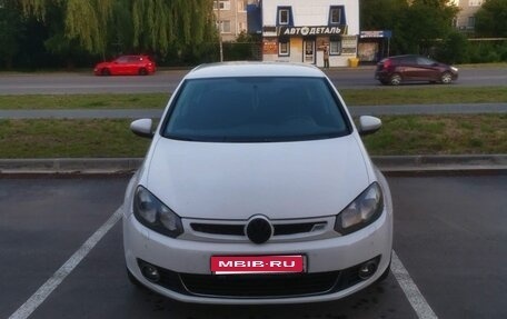 Volkswagen Golf VI, 2009 год, 800 000 рублей, 1 фотография