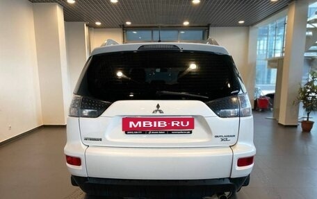 Mitsubishi Outlander III рестайлинг 3, 2010 год, 1 199 000 рублей, 4 фотография