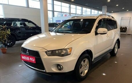 Mitsubishi Outlander III рестайлинг 3, 2010 год, 1 199 000 рублей, 7 фотография