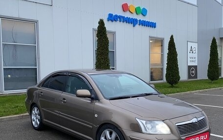 Toyota Avensis III рестайлинг, 2004 год, 910 000 рублей, 1 фотография