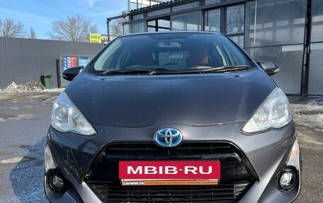 Toyota Aqua I, 2015 год, 1 180 000 рублей, 2 фотография