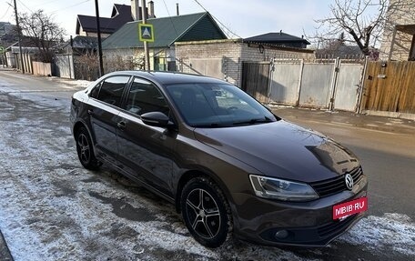 Volkswagen Jetta VI, 2012 год, 990 000 рублей, 3 фотография