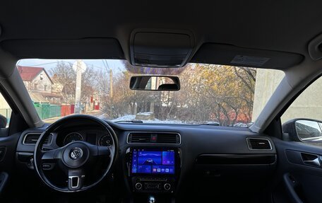 Volkswagen Jetta VI, 2012 год, 990 000 рублей, 11 фотография