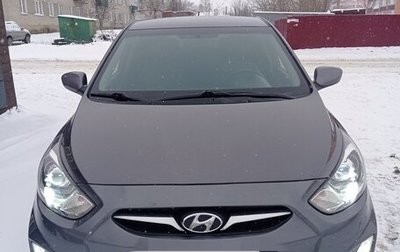 Hyundai Solaris II рестайлинг, 2012 год, 800 000 рублей, 1 фотография