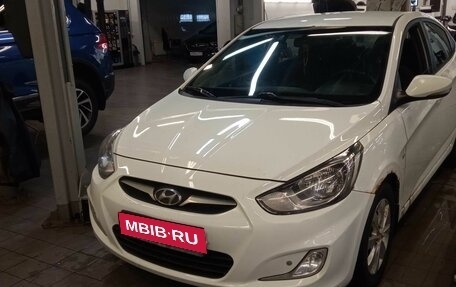 Hyundai Solaris II рестайлинг, 2010 год, 750 000 рублей, 1 фотография