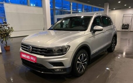 Volkswagen Tiguan II, 2019 год, 2 999 000 рублей, 7 фотография