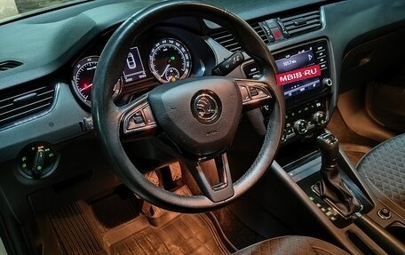 Skoda Octavia, 2018 год, 2 000 000 рублей, 6 фотография