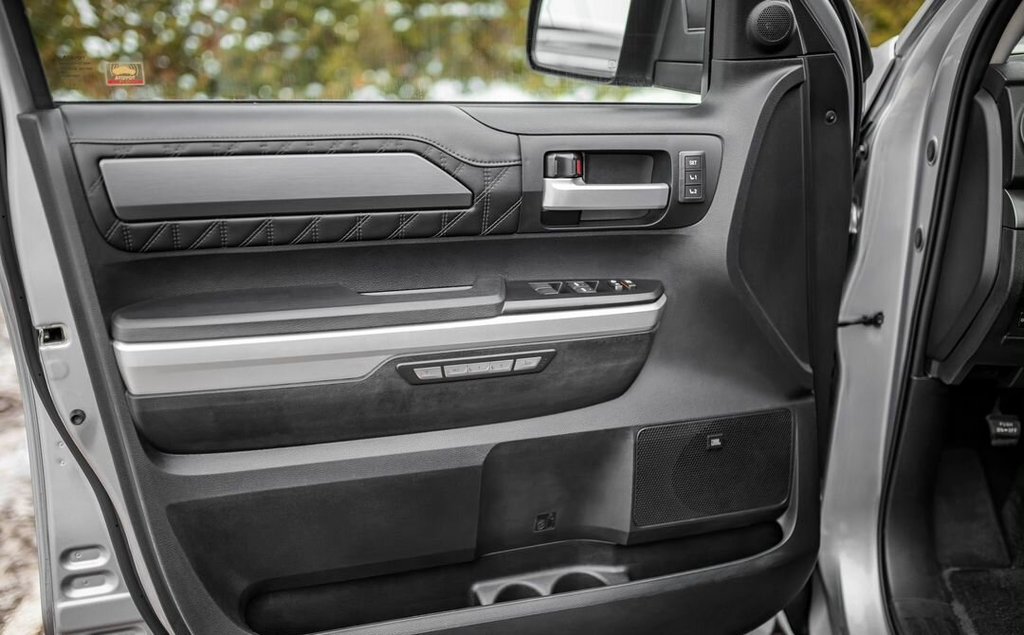 Toyota Tundra II, 2011 год, 6 100 000 рублей, 9 фотография
