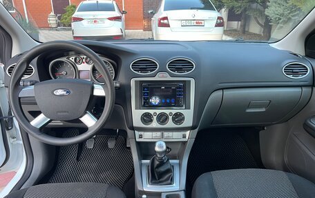 Ford Focus II рестайлинг, 2011 год, 1 400 000 рублей, 32 фотография