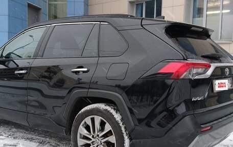 Toyota RAV4, 2019 год, 2 790 000 рублей, 3 фотография