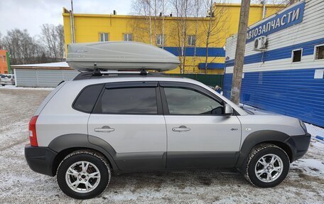 Hyundai Tucson III, 2005 год, 725 000 рублей, 2 фотография