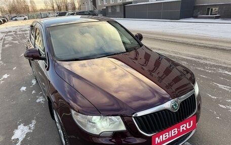 Skoda Superb III рестайлинг, 2010 год, 990 000 рублей, 9 фотография