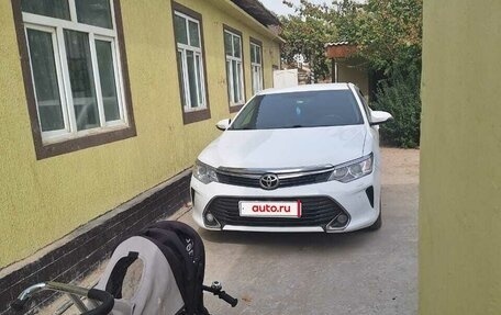 Toyota Camry, 2015 год, 2 150 000 рублей, 1 фотография