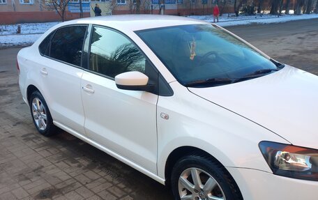 Volkswagen Polo VI (EU Market), 2012 год, 820 000 рублей, 1 фотография