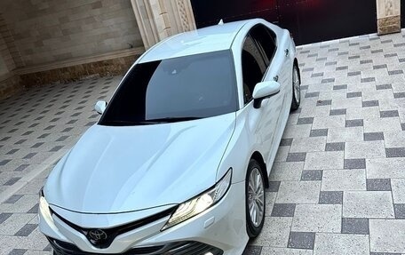 Toyota Camry, 2019 год, 3 200 000 рублей, 9 фотография