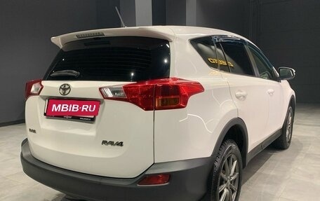 Toyota RAV4, 2015 год, 2 000 000 рублей, 7 фотография